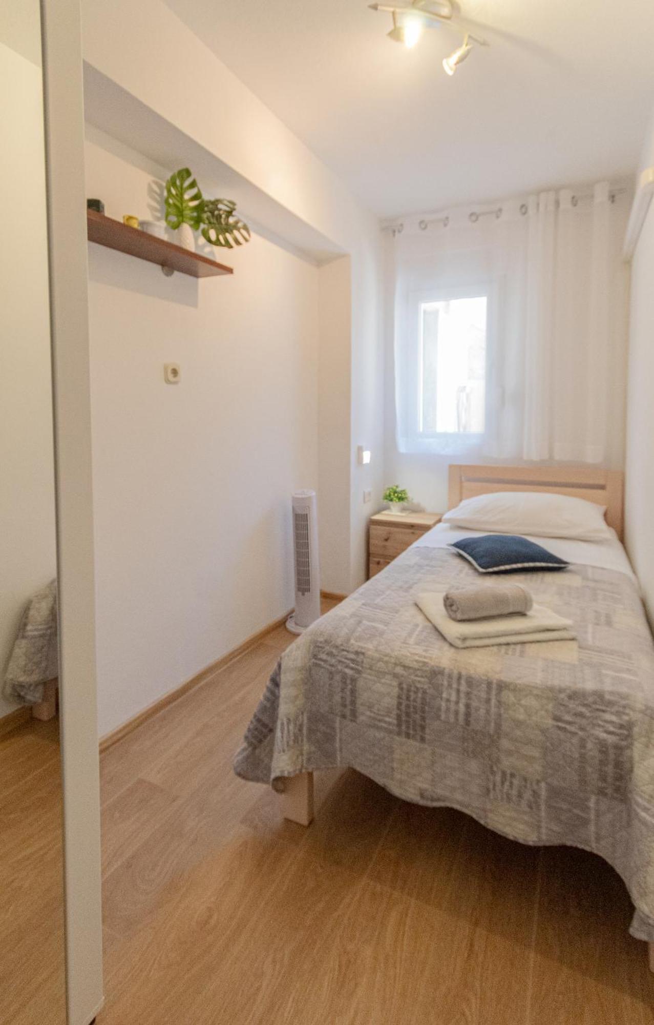 Marjan Hill 3-Br Apt,5 Guests Private Garden Near Beach Σπλιτ Εξωτερικό φωτογραφία